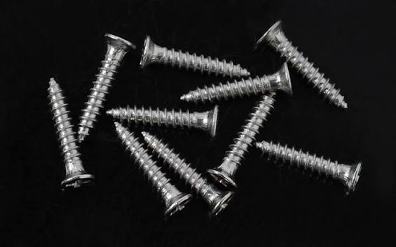 SCREW 8MM