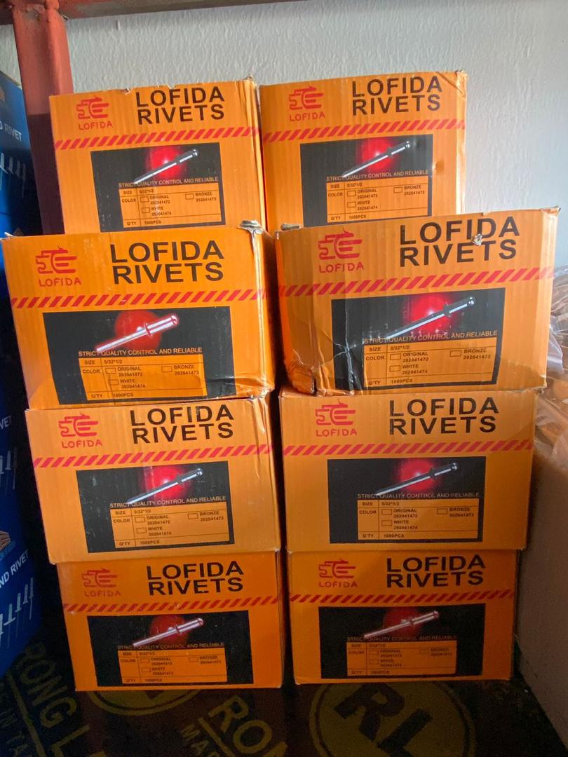 Rivet Bronze